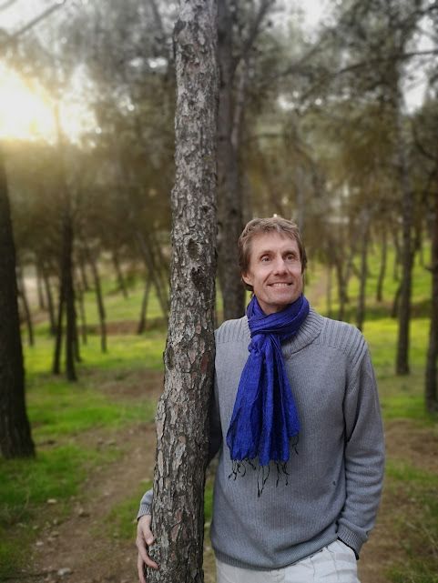 Descubre el Enfoque Integrativo del Dr. Andrés Selander en Ayurveda y Medicina Holística Andrés Selander
